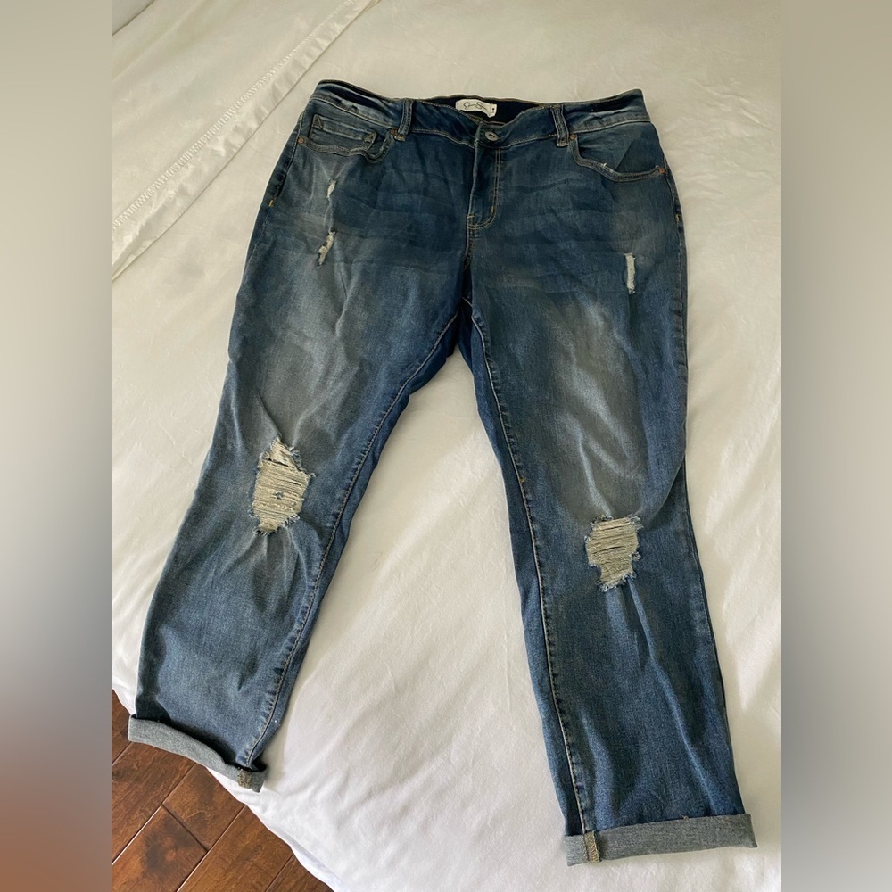 Women's Distressed Blue Jeans by Jessica Simpson. Forever Rolled Ankle size 14W